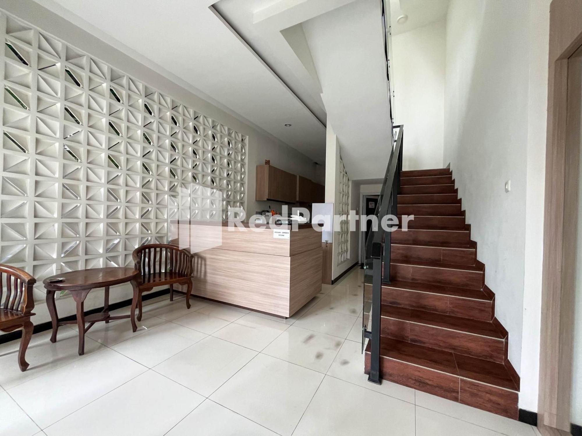 Griya Borobudur Malang Syariah Redpartner Blimbing  Экстерьер фото